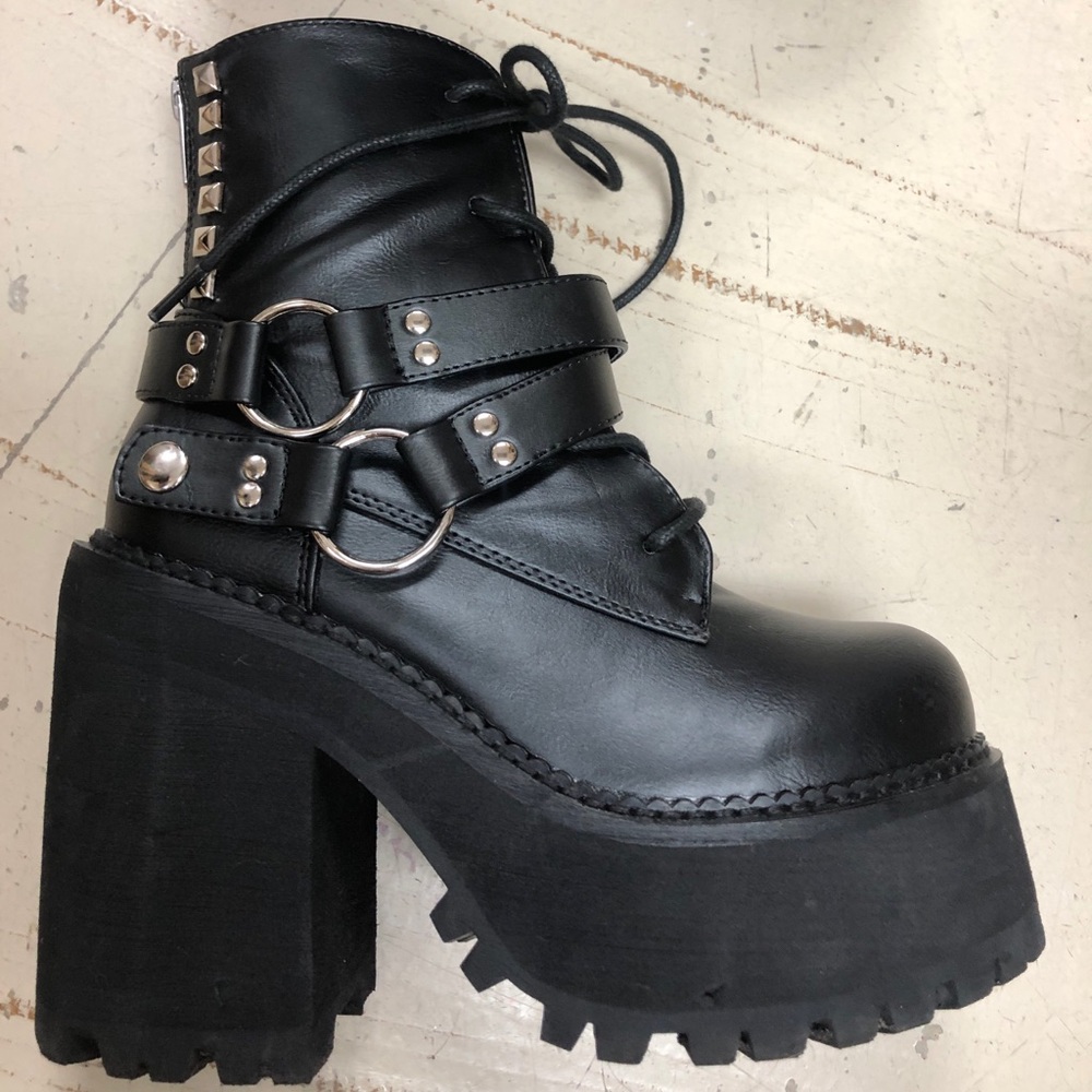 Demonia Platform Heel Boots from Dollskill